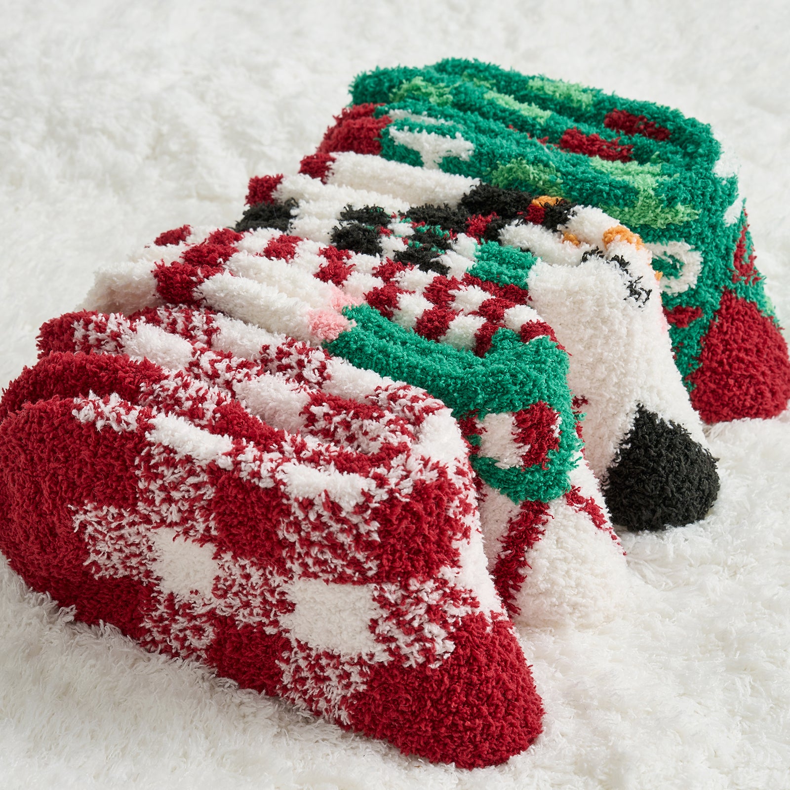 SnugChic Women Christmas Socks 4 pairs