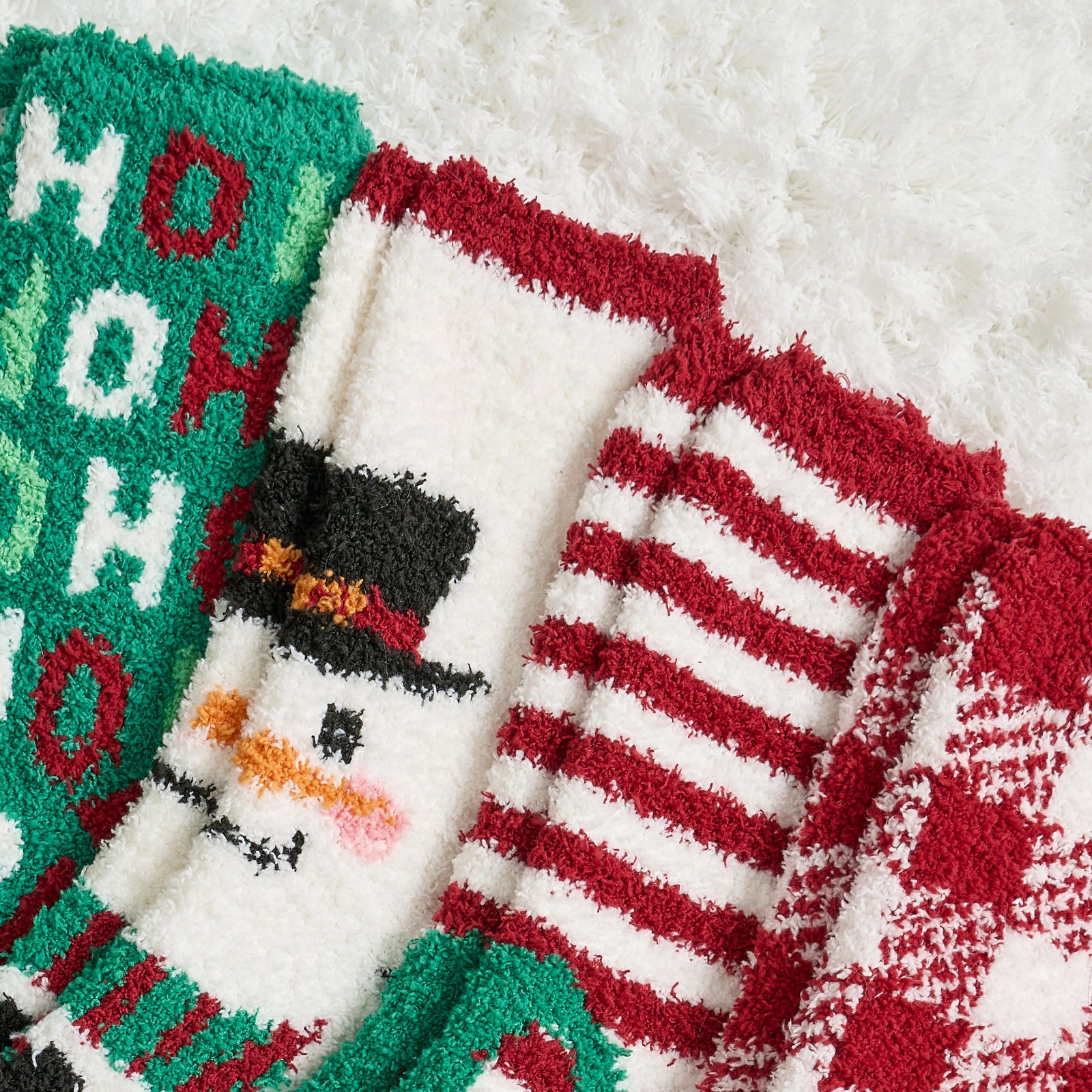SnugChic Women Christmas Socks 4 pairs