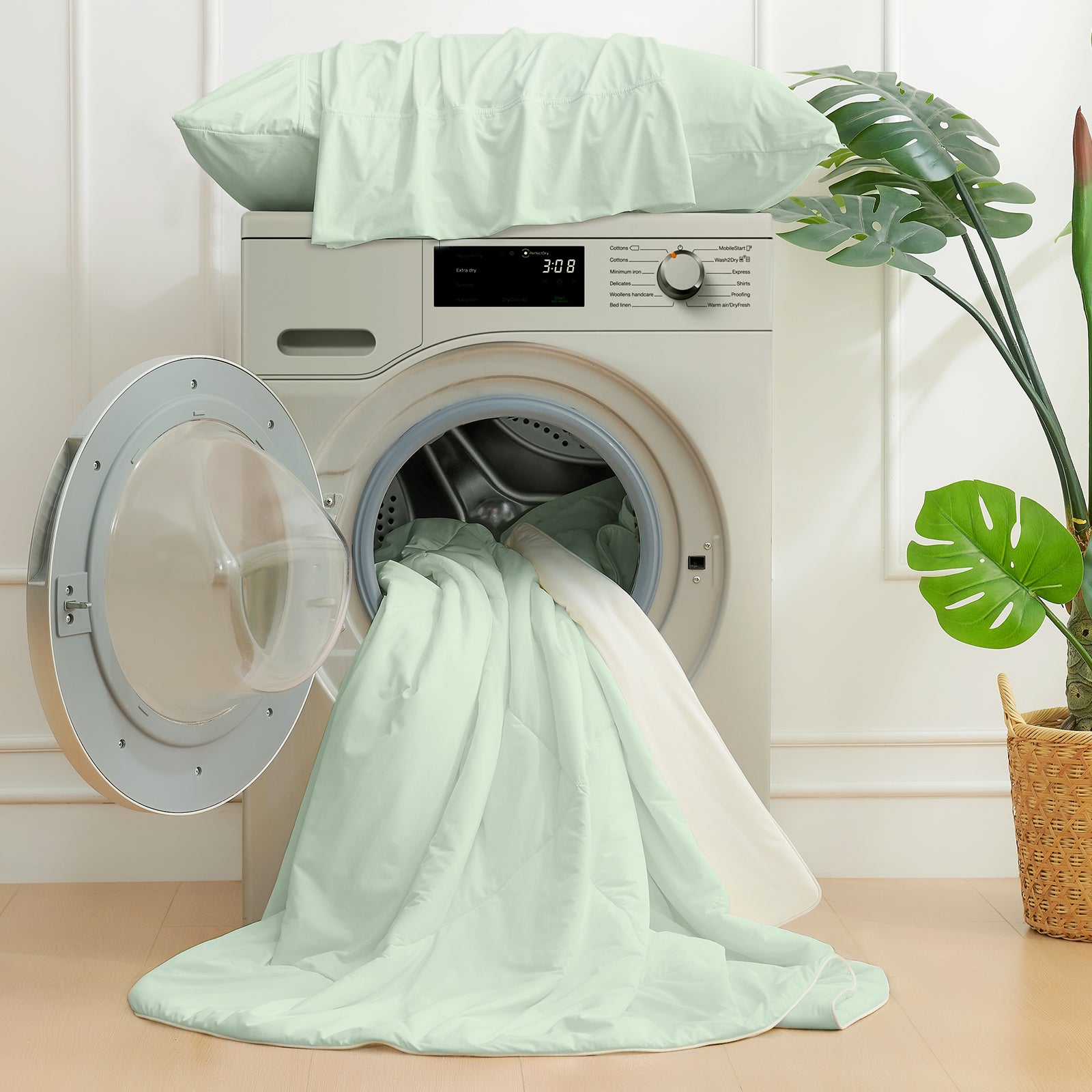 Machine washable Snuggle Sac cooling comforter for easy care#color_Mint Green
