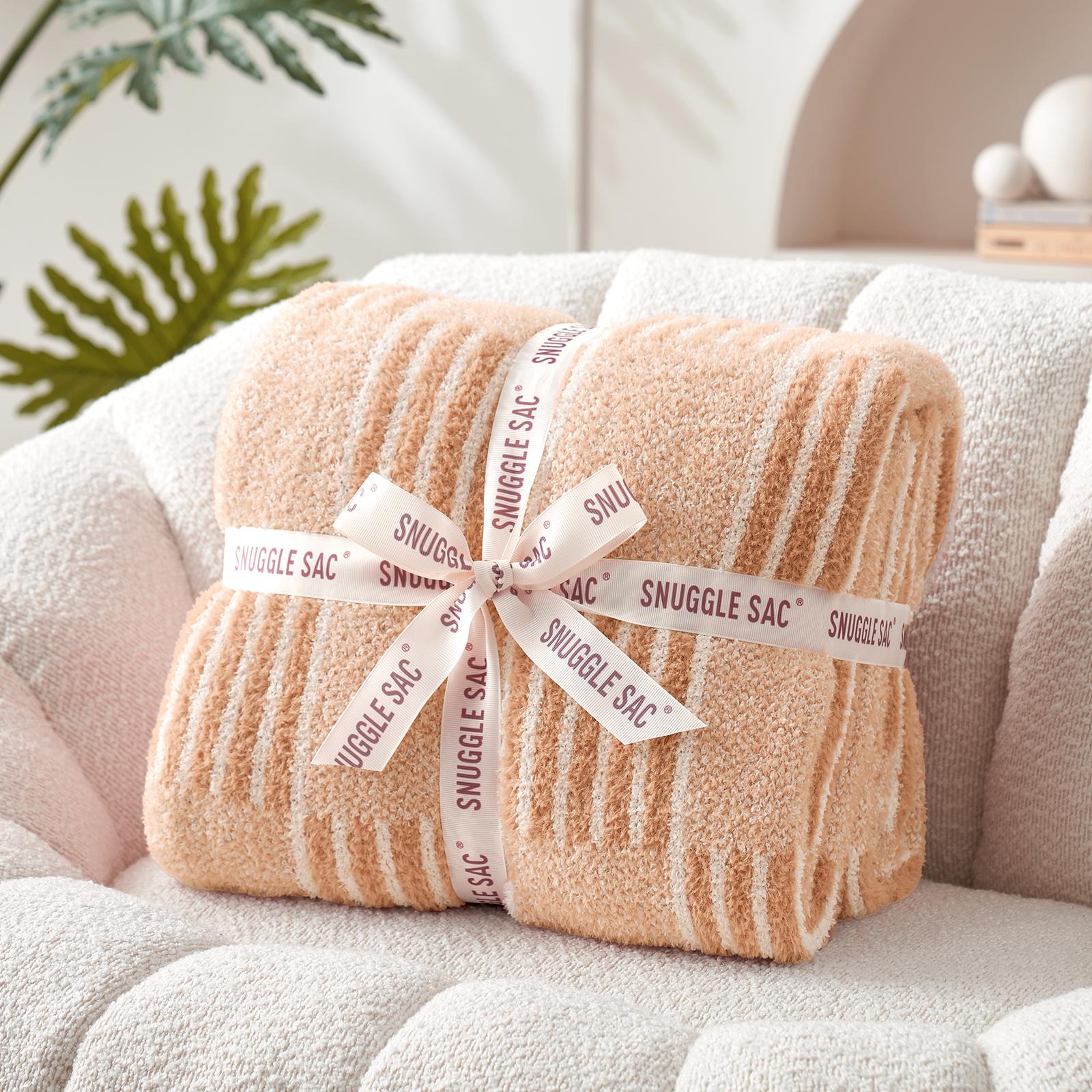 Snuggle Sacs Reversible Heather Checkered Feather Yarn Knit Throw Blanket wrapped as a pefect gift with ribbon#Color_Heather Beige